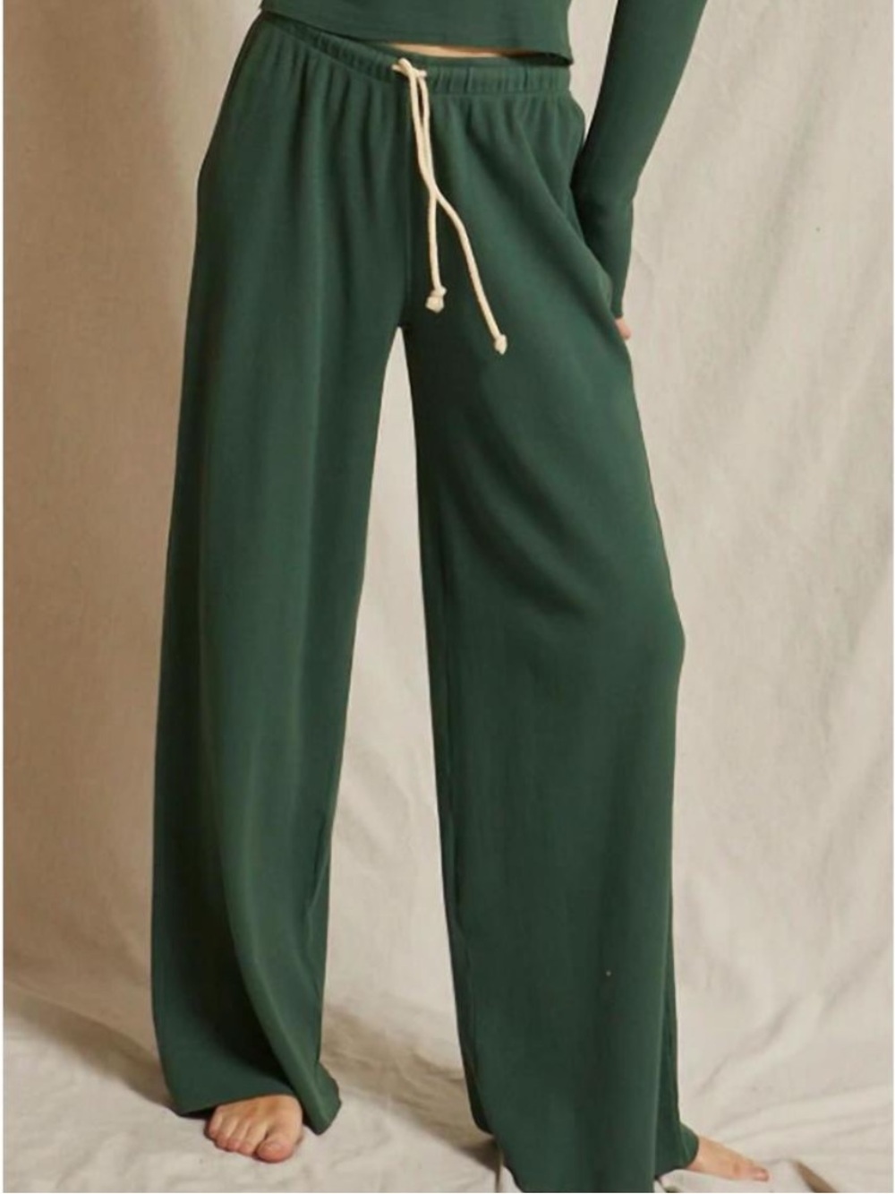 Perfectwhitetee Hailey Pant Forest Green Sweatpants Wide Leg Pants Size XS